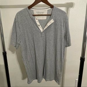 Banana Republic Loose Fit Button Down Short Sleeve Shirt